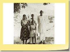 With Family (UJ-P07)