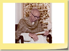 1985: Study room in 'Setu', Ahmedabad  (UJ-S36)