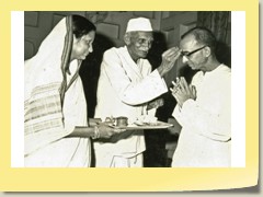 with Ravishankar Maharaj (UJ-O33)